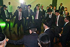 No casamento de Mike e Shiri Sisro