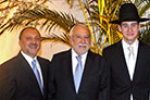No casamento de Mike e Shiri Sisro