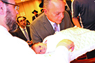 No Berit Milá do filho de Alberto Azrak